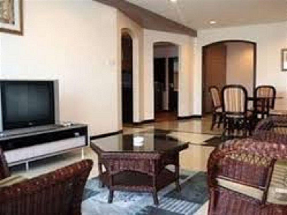 Likas Square Apartment Hotel Kota Kinabalu Extérieur photo