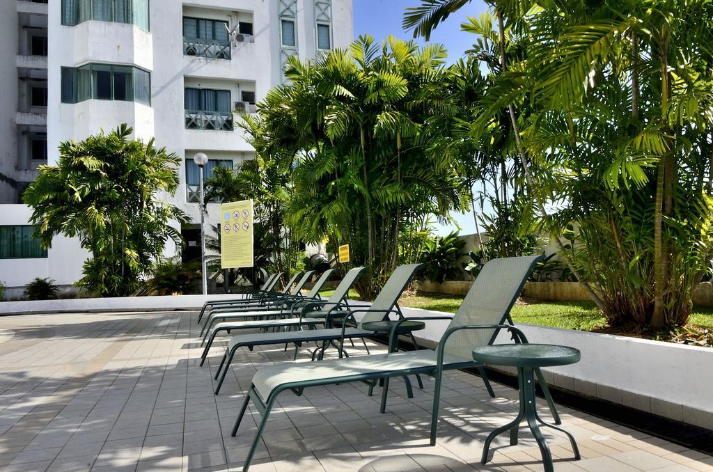 Likas Square Apartment Hotel Kota Kinabalu Extérieur photo