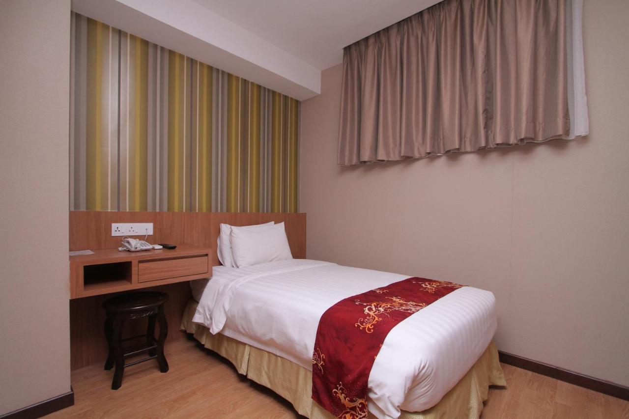 Likas Square Apartment Hotel Kota Kinabalu Extérieur photo