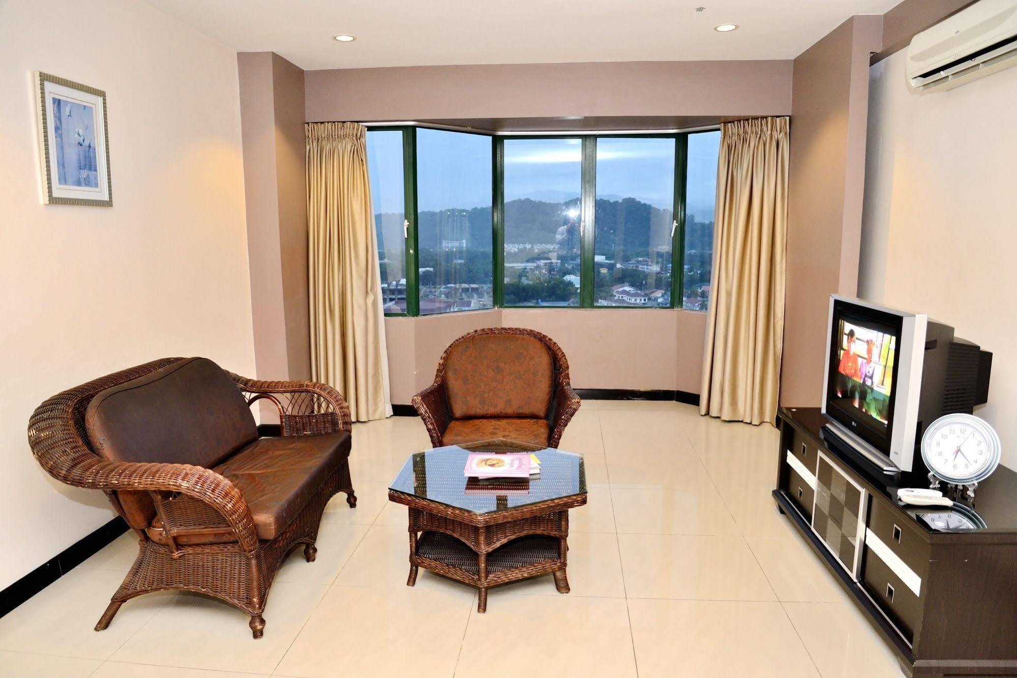 Likas Square Apartment Hotel Kota Kinabalu Extérieur photo