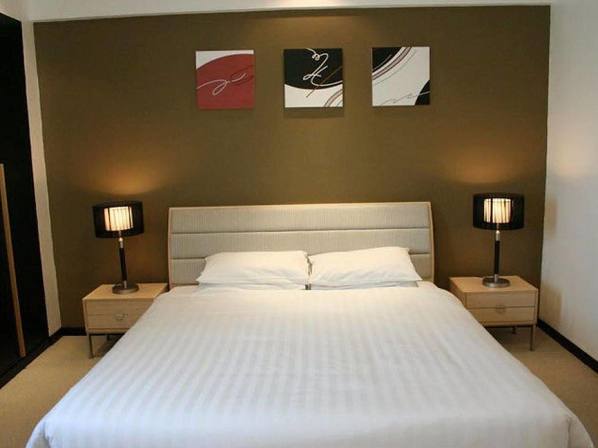 Likas Square Apartment Hotel Kota Kinabalu Extérieur photo